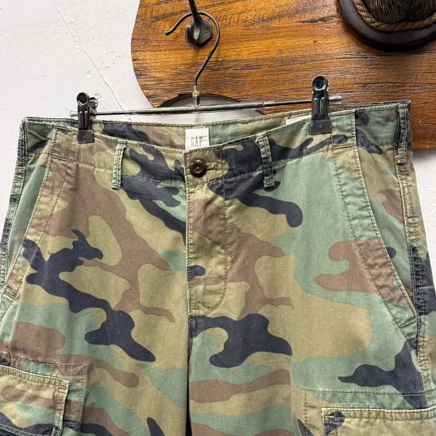 [BUNJANG] GAP Camouflage Cargo Shorts / 33) GAP Camouflage Cargo Shorts
