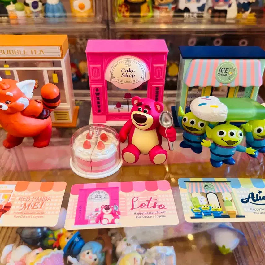 [BUNJANG] Disney Happy Dessert Street Figure Bundle Set (Lotso, Alien, Red Panda) / 디즈니 해피 디저트 스트리트 피규어 세트 일괄(랏소 알린 레서판다)