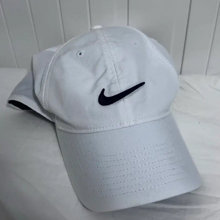 [BUNJANG] Nike White Ball Cap / 나이키 모자 볼캡 화이트