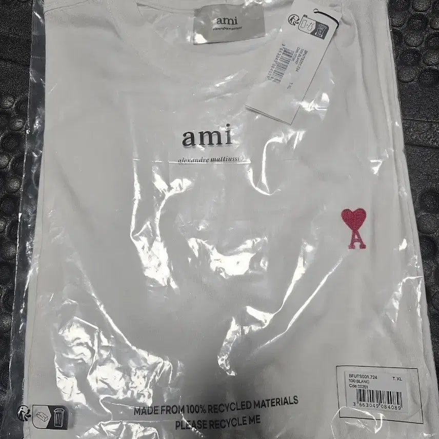 [BUNJANG] AMI Paris Small Ami De Coeur T-shirt White XL / 아미 스몰 하트 반팔 티셔츠 화이트 XL