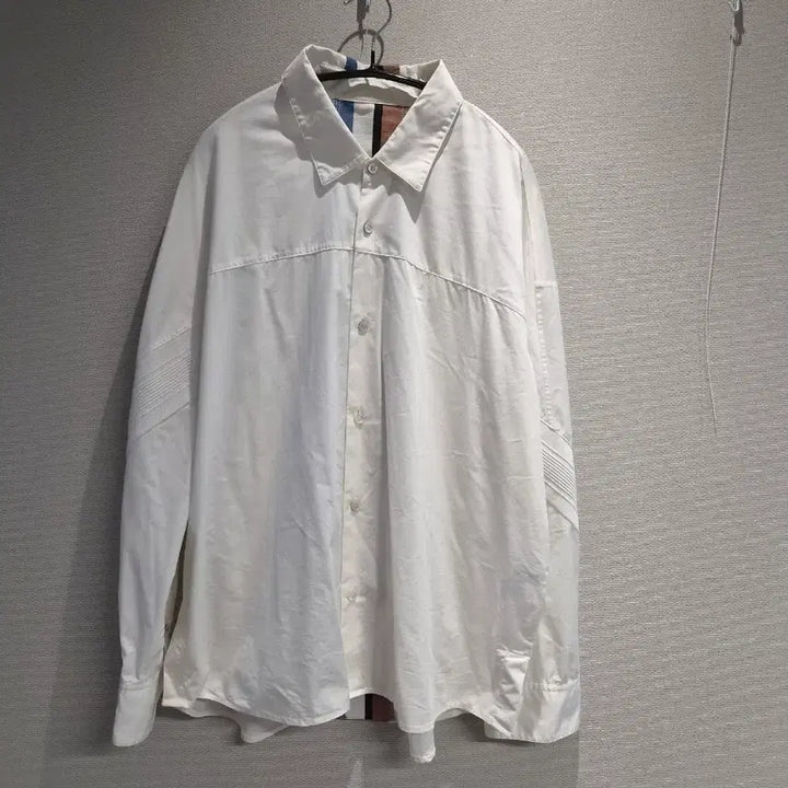 [SOLD OUT] SYSTEM 화이트 스트라이프 셔츠