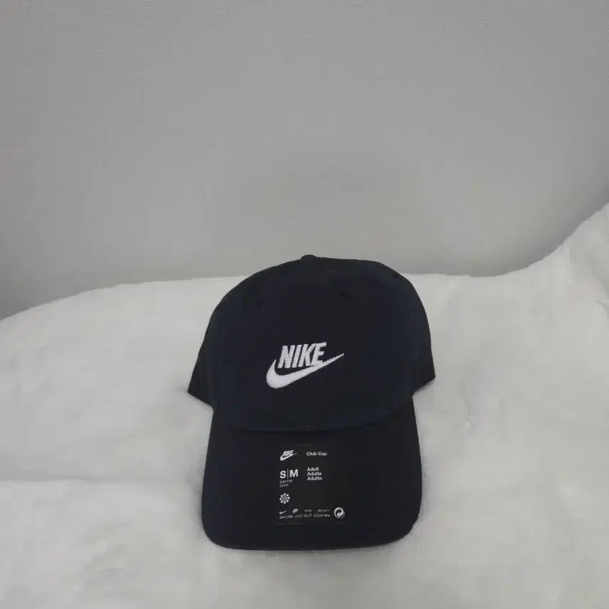 [SOLD OUT] 나이키 클럽 캡 네이비 S/M 사이즈 새상품