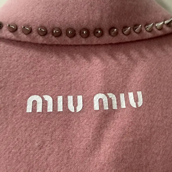 [BUNJANG] Miu Miu Pink Studded Cropped Jacket / 미우미우 핑크 자켓