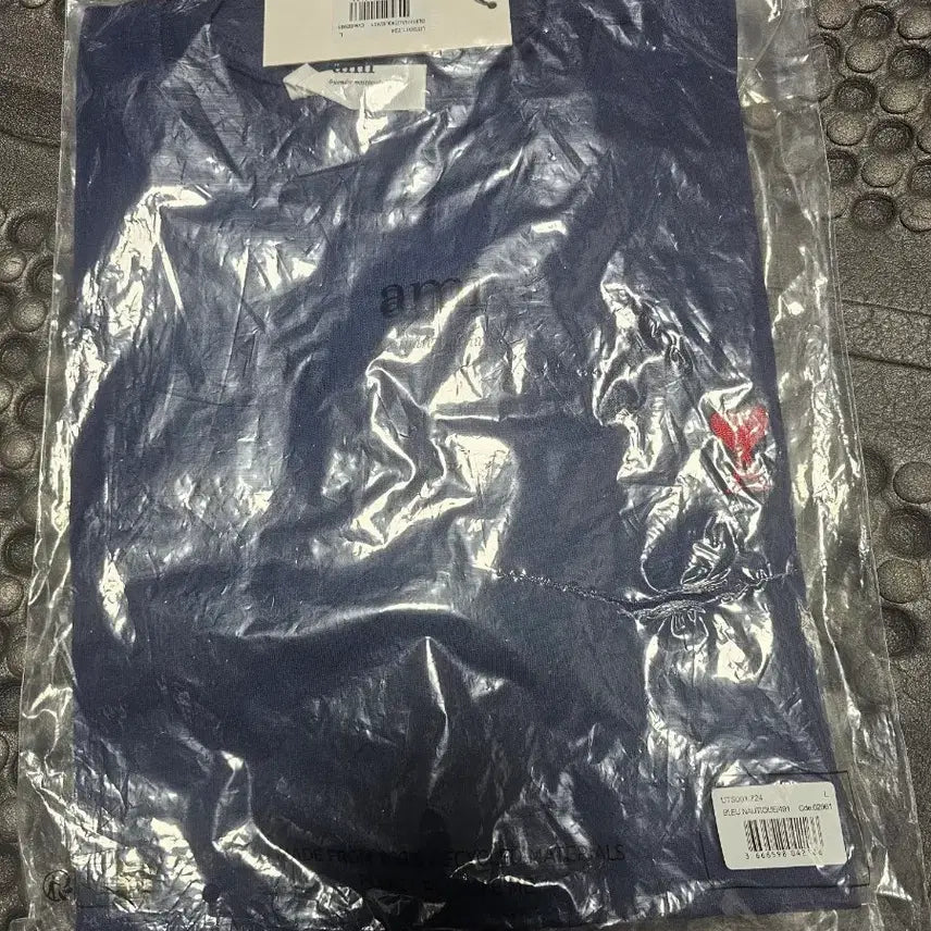 [BUNJANG] AMI Small Heart Short Sleeve T-Shirt Navy L / AMI 아미 스몰 하트 반팔 네이비 L