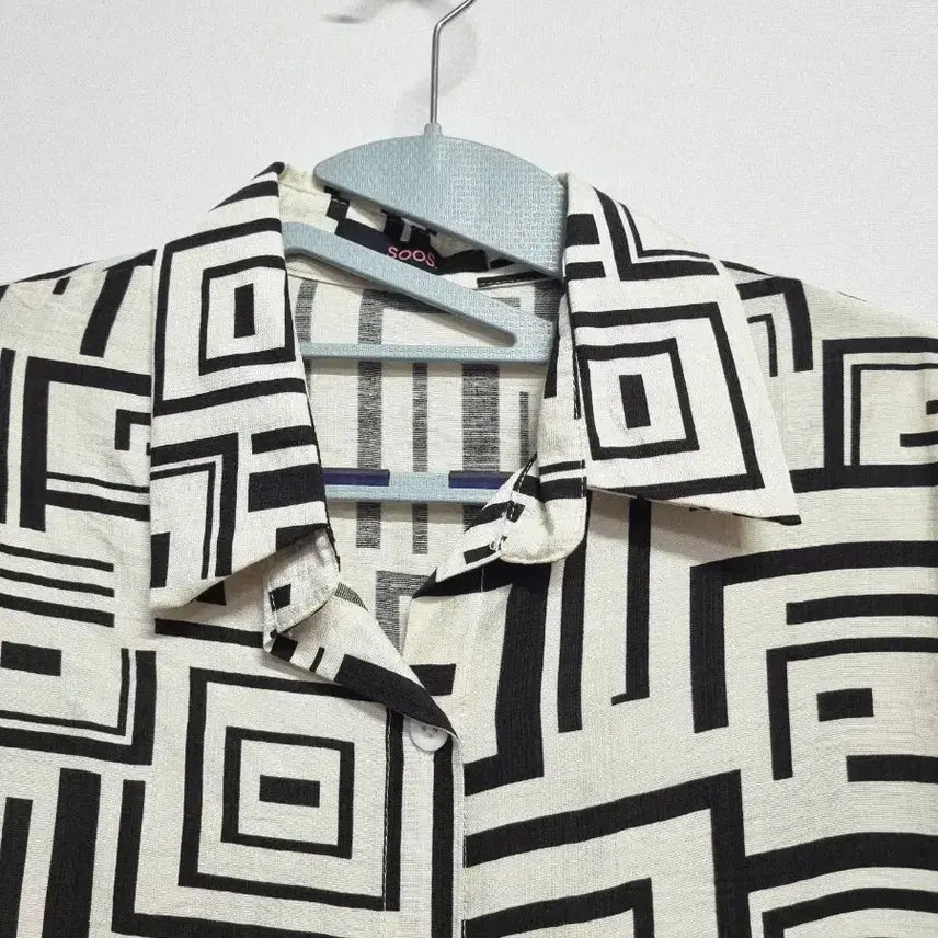 [BUNJANG] Soos Geometric Pattern Blouse Shirt Size 85 / 수스 기하학 패턴 블라우스 셔츠85