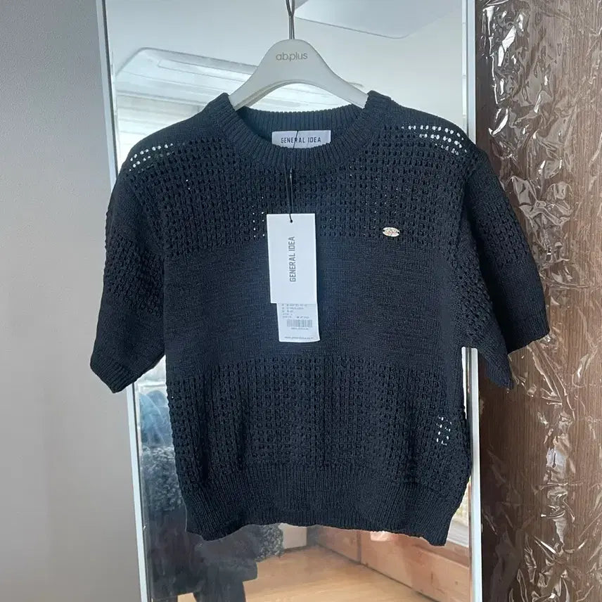 [BUNJANG] General Idea Cropped Short Sleeve Knit (Black, Size L) / [새제품] 제너럴아이디어 크롭 반팔 니트