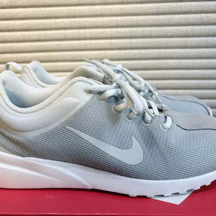 [BUNJANG] Nike Athletic Shoes (235mm) / 나이키 운동화 235mm