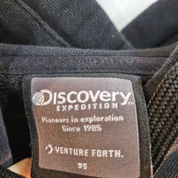 [BUNJANG] Discovery Expedition Black Hoodie / <만원빈티지>디스커버리 블랙 후드티