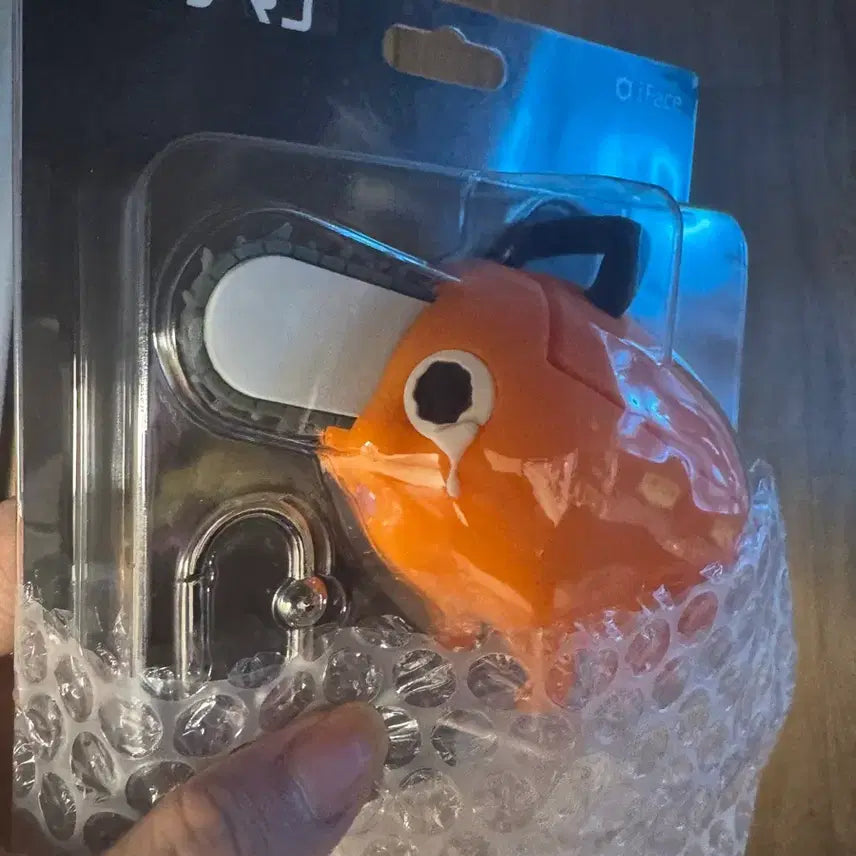 [BUNJANG] iface Chainsaw Man Crying Pochita Airpods Case (Sealed) / [미개봉] iface 체인소맨 우는 포치타 에어팟 케이스