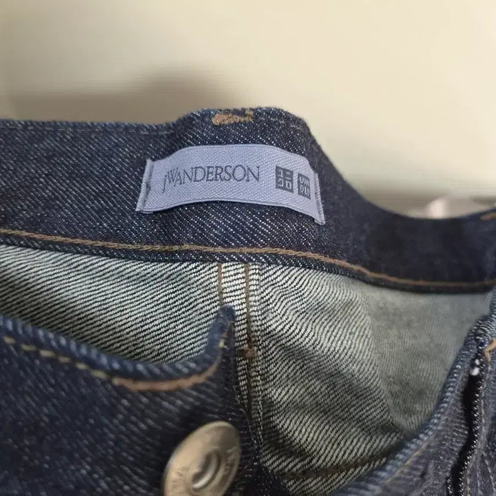 [BUNJANG] Uniqlo JWA Straight Jeans Size 32 (68 Blue) / 유니클로 JWA 스트레이트진 32사이즈 68블루