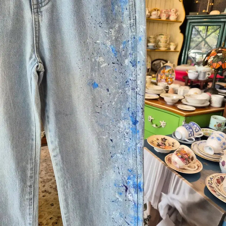 [BUNJANG] Painting Denim Jeans Light Blue / 페인팅 데님 청바지 라이트블루