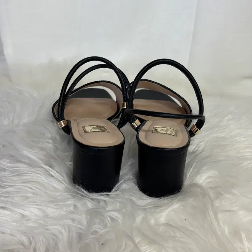 [BUNJANG] Gose Black Two-Way Strap Sandals (23cm, 5cm Heel) / 고세 블랙 투웨이 스트랩 샌들