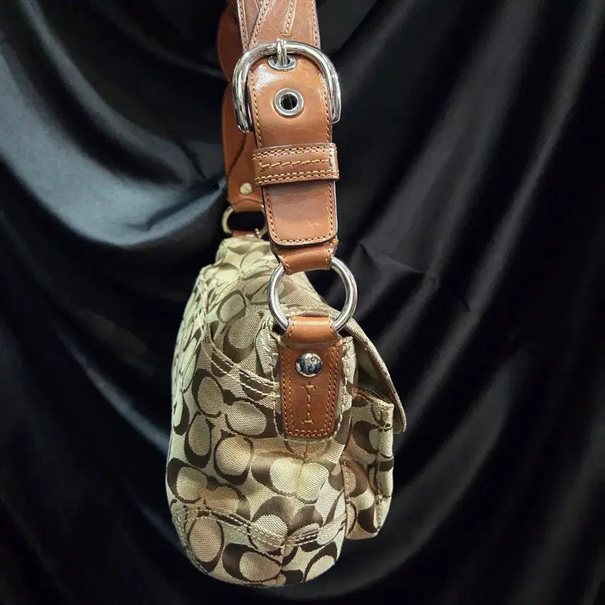 [BUNJANG] Coach Y2K Signature Shoulder Bag / 코치 y2k 시그니처 숄더백