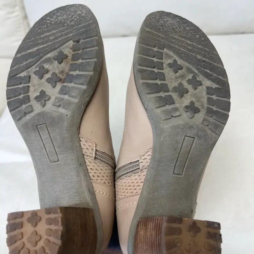 [BUNJANG] Beige Ankle Boots / 베이지색 앵클 부츠