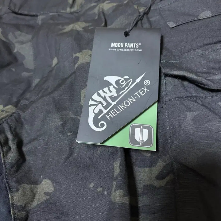 [SOLD OUT] 헬리콘텍스 MBDU 카모 바지 엑스라지 36 미사용