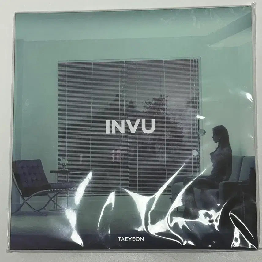 [BUNJANG] Taeyeon INVU LP (Sealed) / 태연 INVU LP (미개봉)