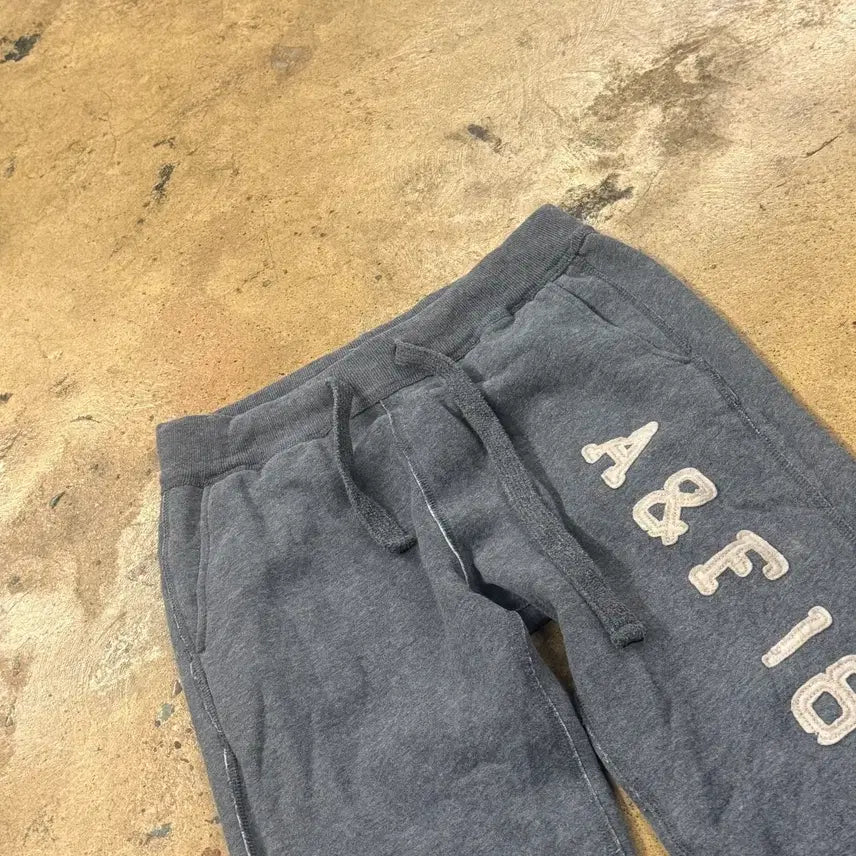 [BUNJANG] Abercrombie Grey Sweatpants / [정품/M] 아베크롬비 회색 그레이 트레이닝 바지