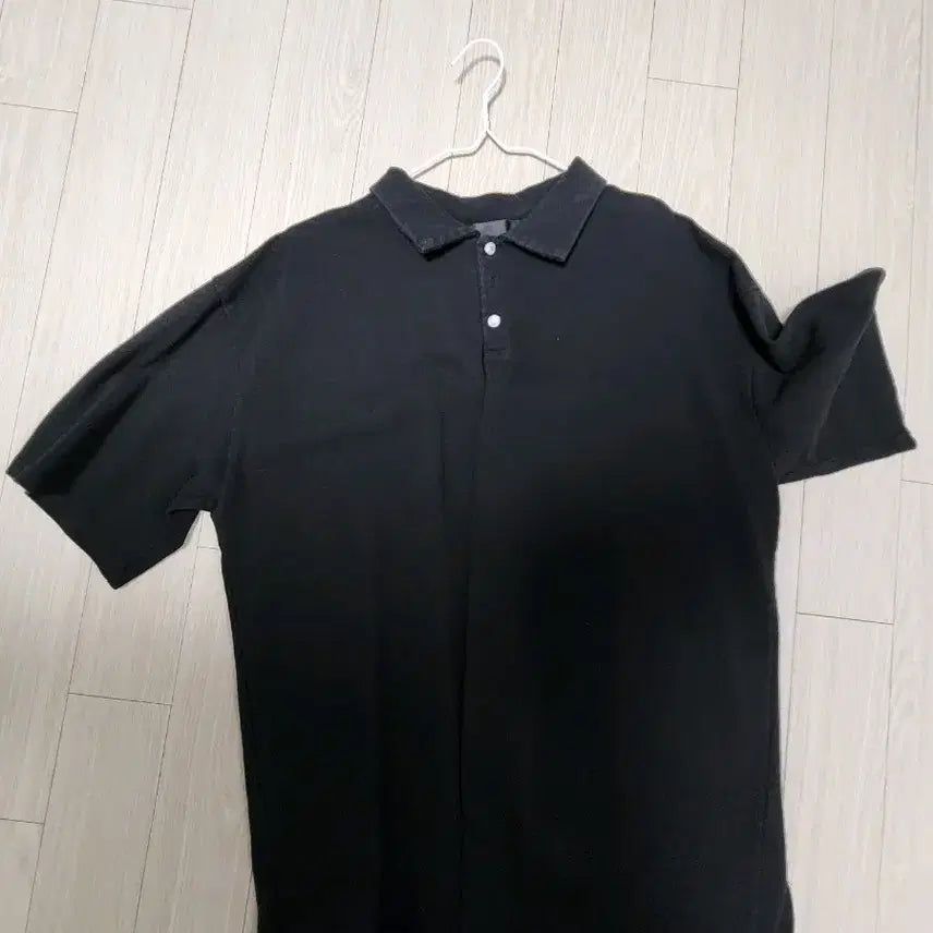 [BUNJANG] Black Oversized Collar T-Shirt / 오버핏 검정 카라티 프리사이즈(100~105)