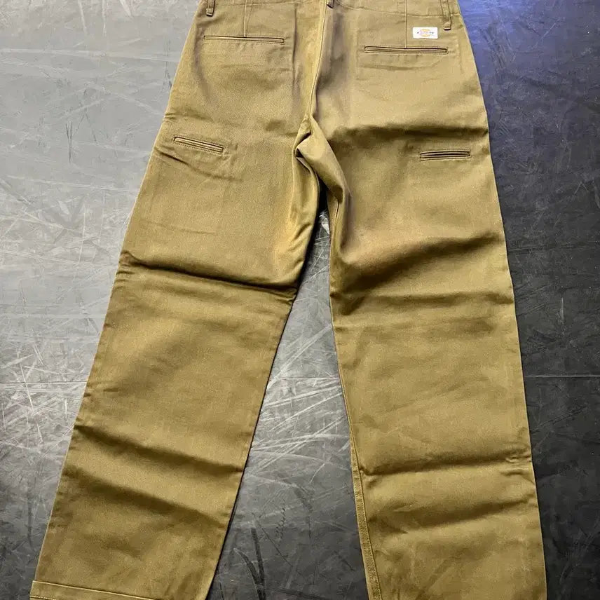 [BUNJANG] Human Made x Dickies Khaki Cotton Pants / M 휴먼메이드 디키즈