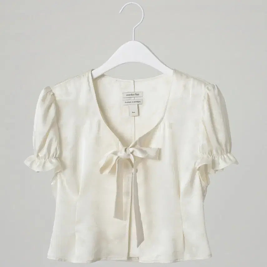 [BUNJANG] Overdue Flair Jacquard Blouse / 오버듀플레어 자카드 블라우스