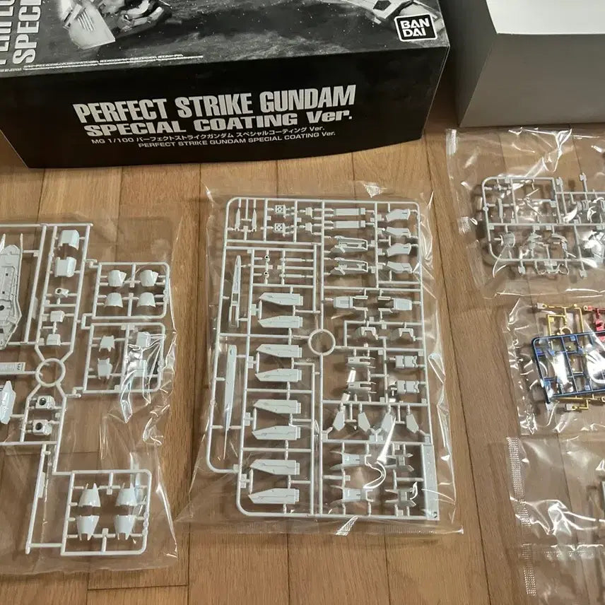 [BUNJANG] Bandai MG Perfect Strike Special Coating Model Kit / 반다이 mg 퍼펙트 스트라이크 스페셜 코팅