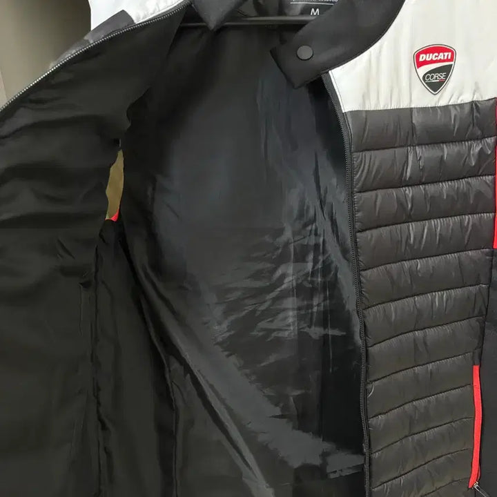 [BUNJANG] Ducati Corse Lightweight Padded Vest / 두카티 코르세 경량패딩조끼