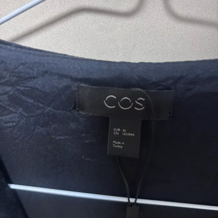 [BUNJANG] COS Navy Velvet Dress Size 36 / COS 코스 네이비 벨벳 원피스 36