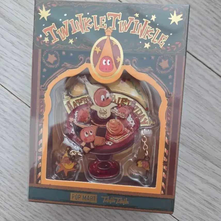 [BUNJANG] Pop Mart Little Star April Birthday Badge / 팝마트 작은별 4월 생일뱃지 새상품
