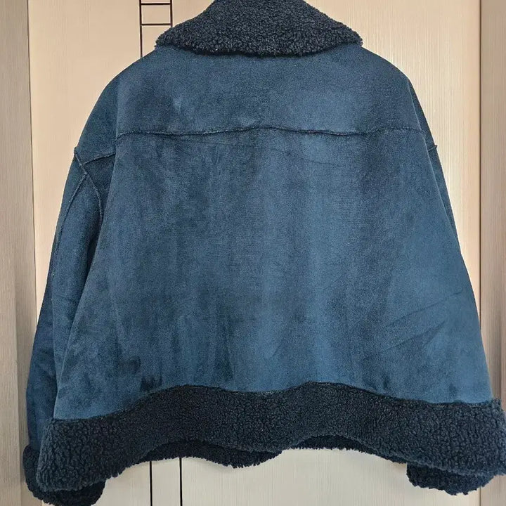 [BUNJANG] Rienda Reversible Fleece Jacket / 리엔다 양면 뽀글이 자켓