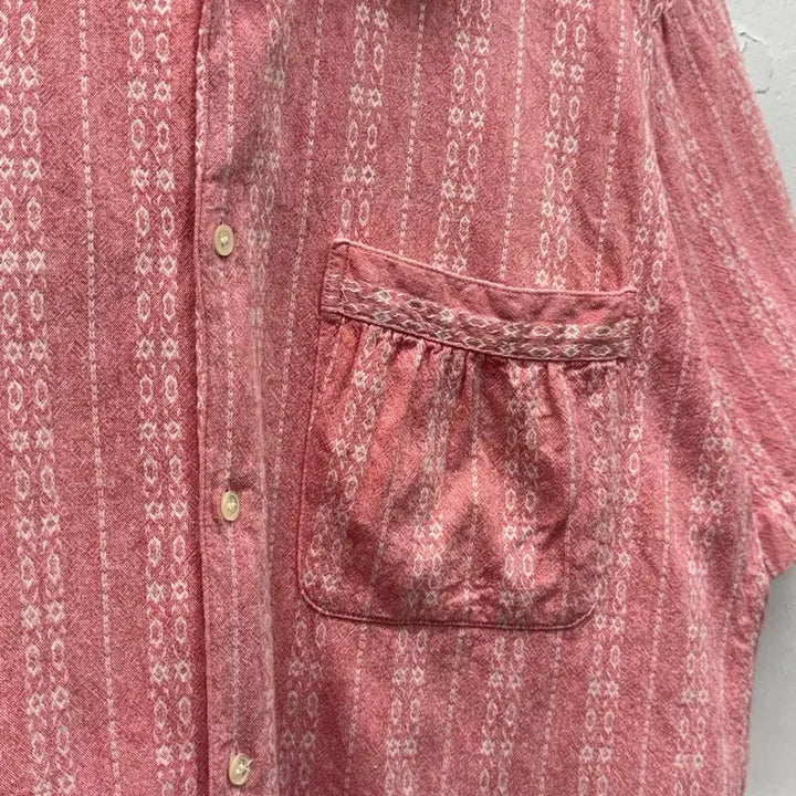 [BUNJANG] More Than You Japan Geometric Pattern Short Sleeve Shirt / L) Japan Geometric Pattern Short Sleeve