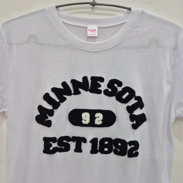 [BUNJANG] PINK Minnesota Short-Sleeve T-Shirt White / PINK 미네소타 반팔 티셔츠 화이트