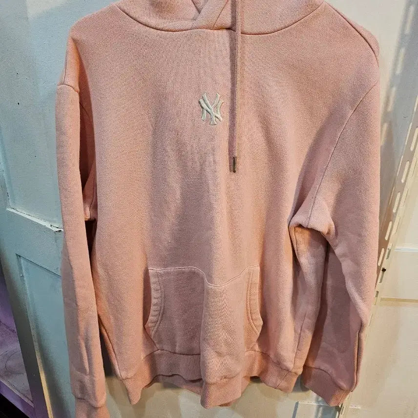 [BUNJANG] MLB New York Yankees Pink Hoodie / <만원빈티지>MLB 뉴욕 양키스 핑크색 후드티