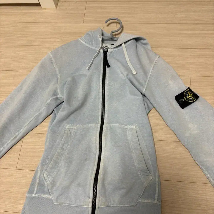 [BUNJANG] Stone Island Sky Blue Hooded Zip-Up / 스톤아일랜드 스카이블루 후드집업
