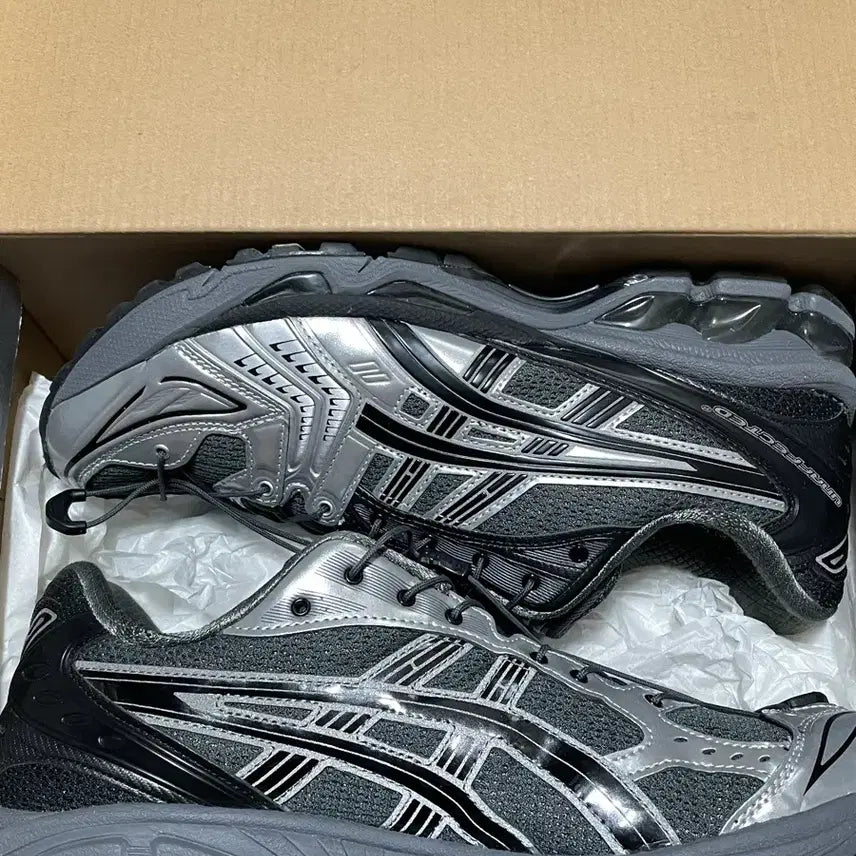 [BUNJANG] ASICS x Unaffected GEL-KAYANO 14 "Silver Moon" / 아식스 x 언어펙티드 젤 카야노 14 실버문