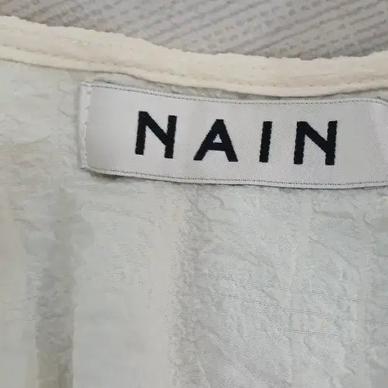 [BUNJANG] NAIN Embossing Ruffle Dress Ivory / NAIN 엠보싱 캉캉 원피스 아이보리