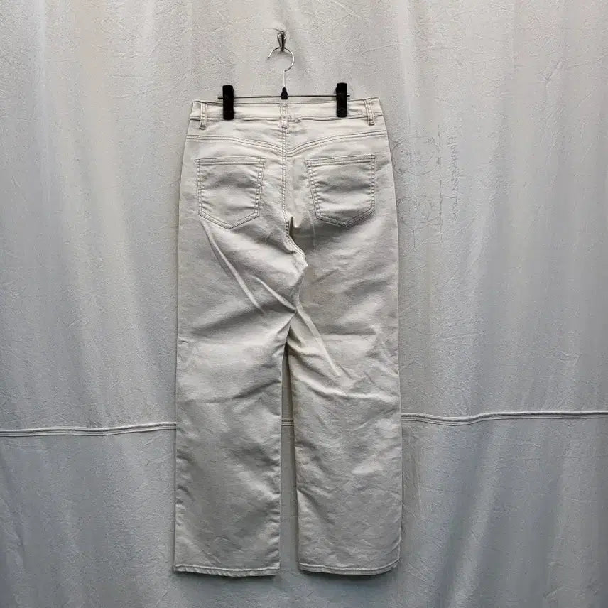 [BUNJANG] atG Ivory Denim Pants Slim Straight Fit / atG 아이보리  데님 바지