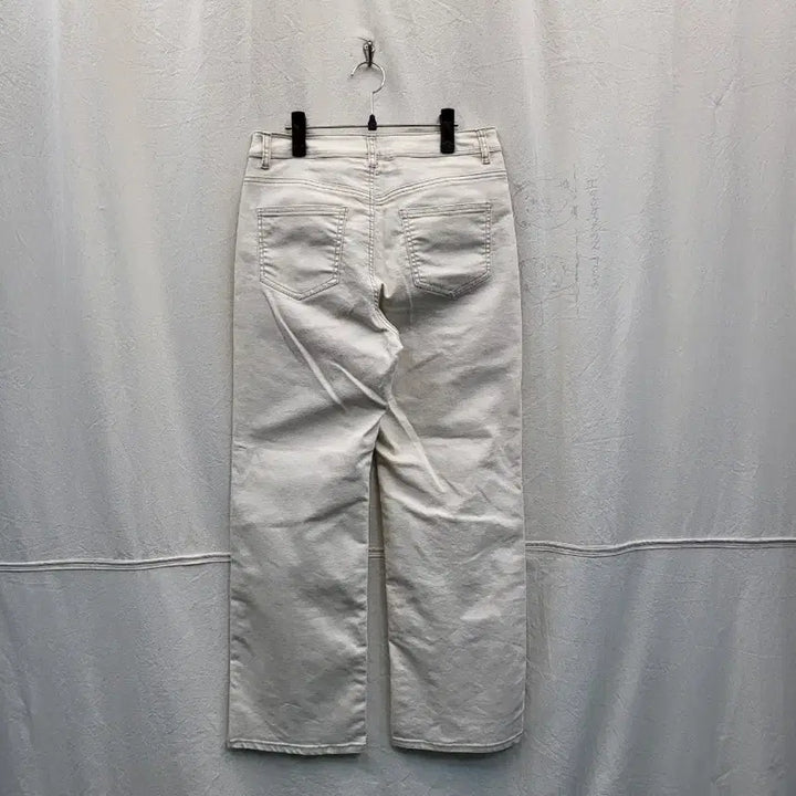[BUNJANG] atG Ivory Denim Pants Slim Straight Fit / atG 아이보리  데님 바지
