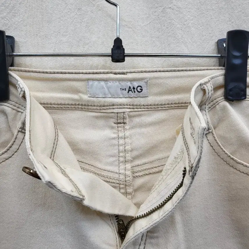 [BUNJANG] atG Ivory Denim Pants Slim Straight Fit / atG 아이보리  데님 바지