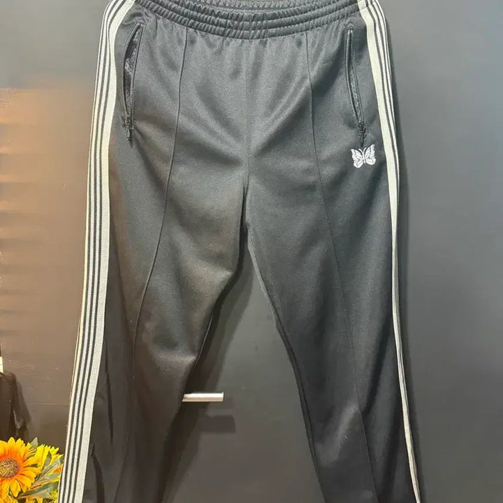 [BUNJANG] Needles x LHP Poly Smooth Track Pants Black/White / [ M ] 니들스 x LHP 폴리 스무스 트랙팬츠 블랙 / 화이트