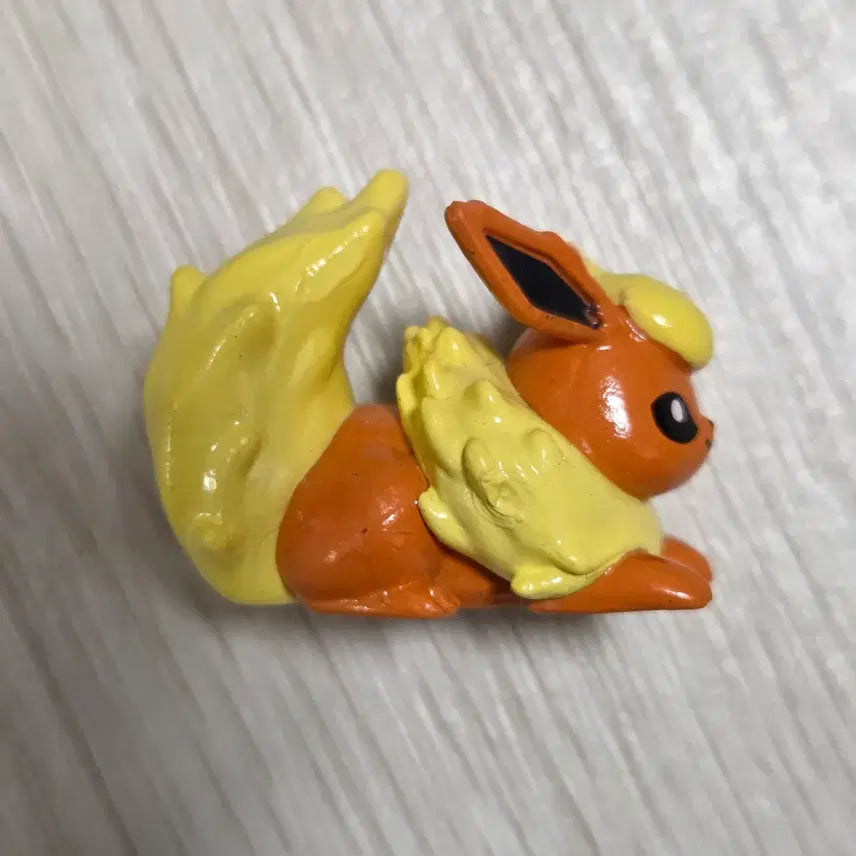 [BUNJANG] Pokémon Booster Bath Bomb Figure / 포켓몬 배쓰밤 부스터 피규어