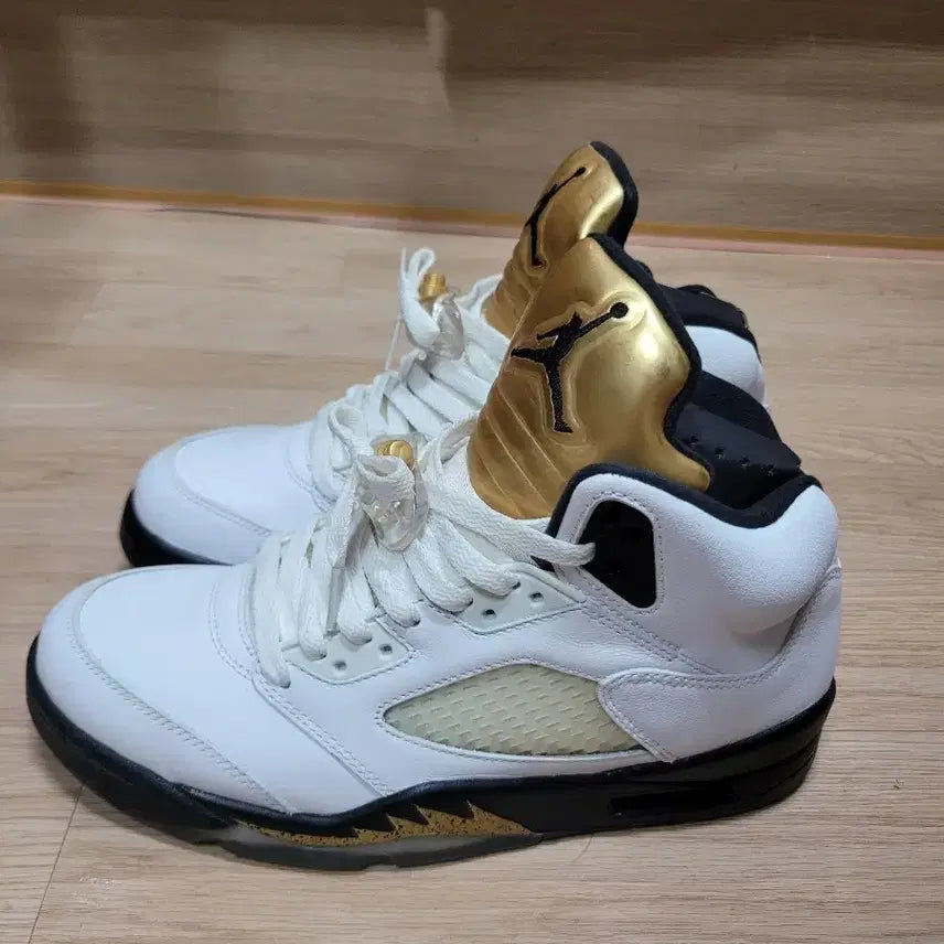 [BUNJANG] Nike Air Jordan 5 White/Gold / 나이키 에어 조던5 화이트/골드 260