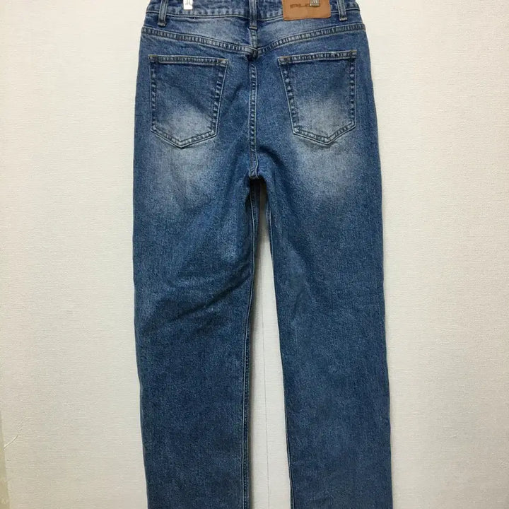 [SOLD OUT] 2023플랙진 여성 청바지 로그 스트레이트
