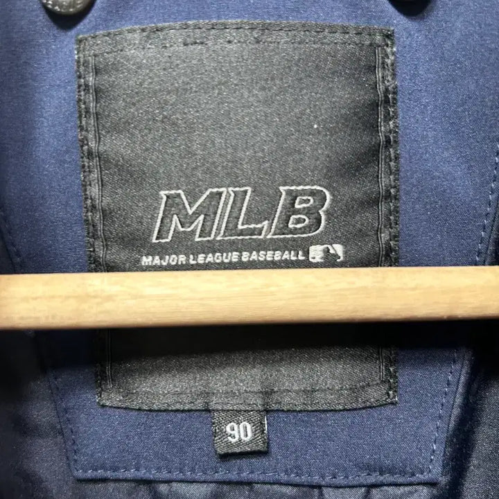 [BUNJANG] MLB LA Dodgers Navy Baseball Jumper XS / MLB LA 다저스 네이비 야구 점퍼 XS
