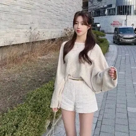[BUNJANG] Yoonju Closet Turtleneck Off-Shoulder Knit / 윤주옷장 터들넥 오프숄더 니트