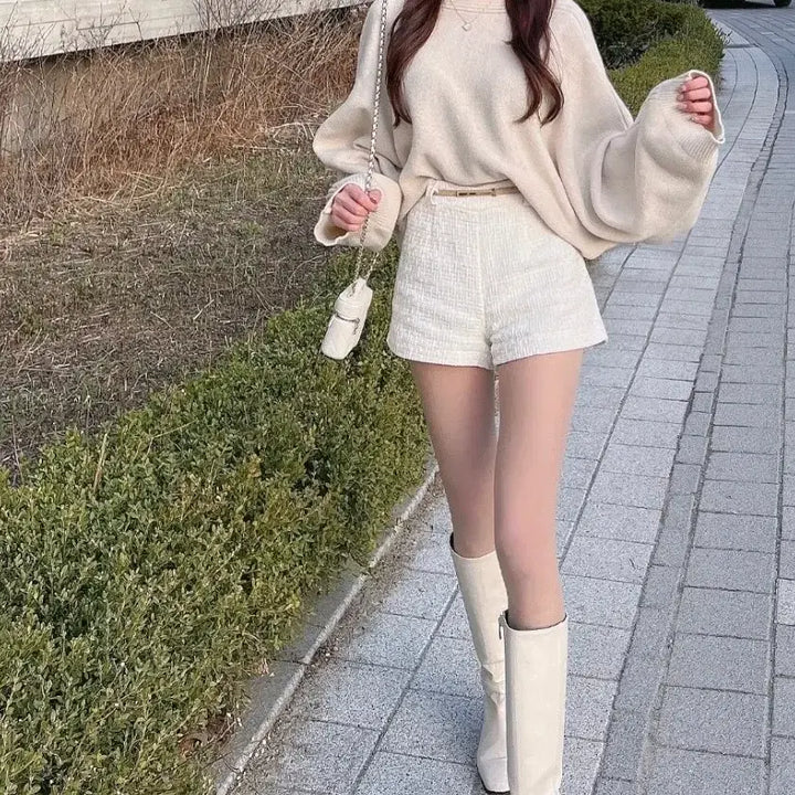 [BUNJANG] Yoonju Closet Turtleneck Off-Shoulder Knit / 윤주옷장 터들넥 오프숄더 니트