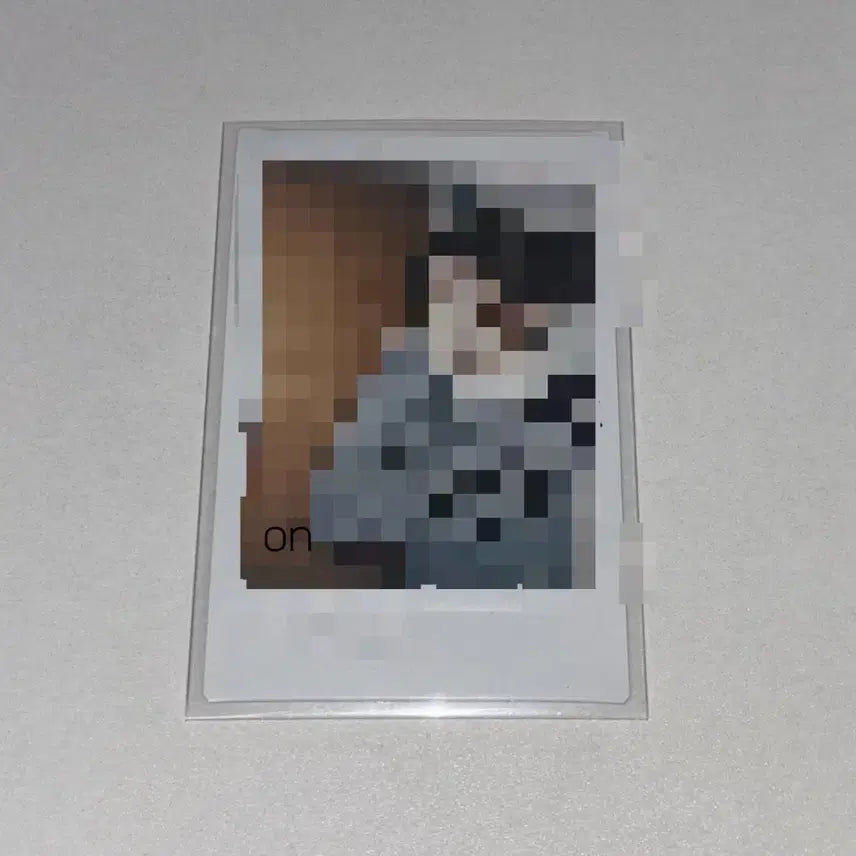 [BUNJANG] Jung Sebi The Show Signed Polaroid / 정세비 더쇼 싸인폴라 양도 판매