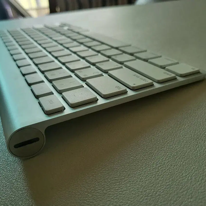 [BUNJANG] Apple Wireless Keyboard (1st Generation) / 애플 무선 키보드