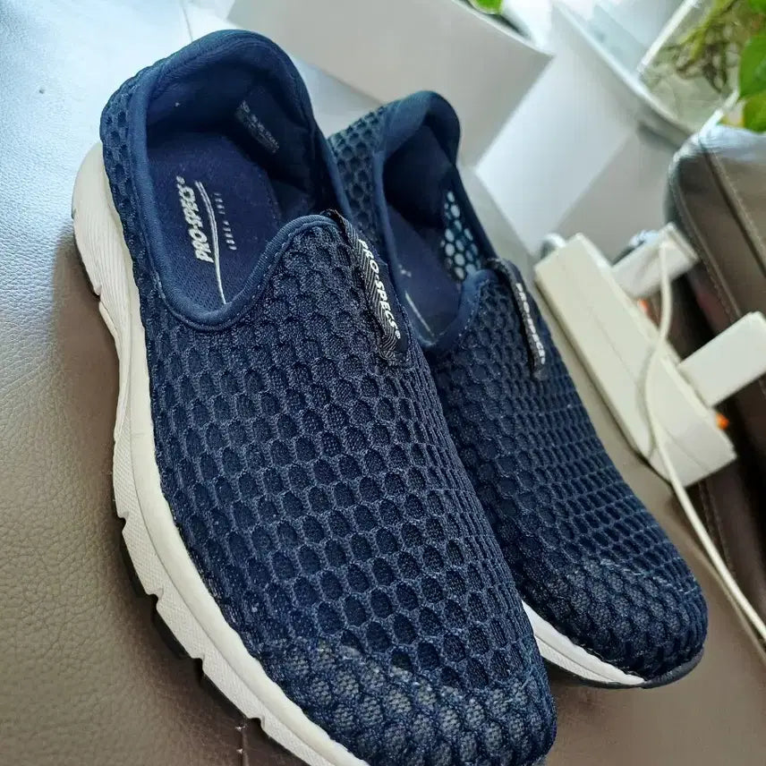 [BUNJANG] Pro-Specs Mesh Sneakers / 프로스펙스  메쉬 스니커즈   운동화 235