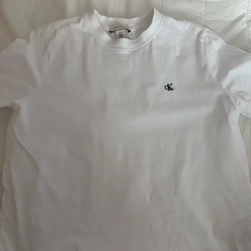 [BUNJANG] Calvin Klein Cropped T-Shirt / 켈빈 반팔