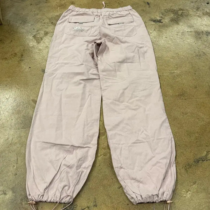 [BUNJANG] Hello Kitty Strawberry Milk Pink Jogger Pants / [정품] 헬로키티 딸기우유 핑크 조거팬츠